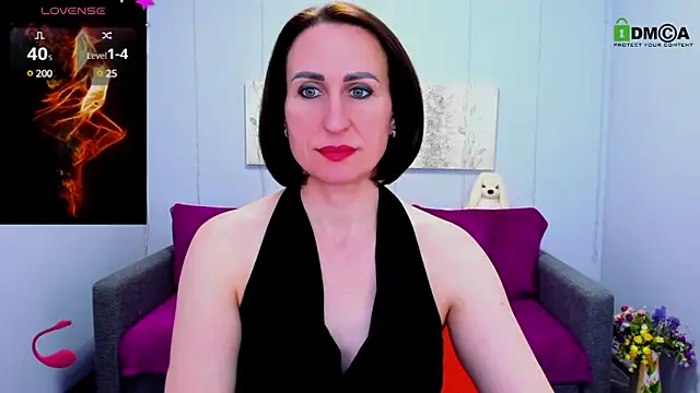 Nia Smithh online show from March 5, 4:57 pm