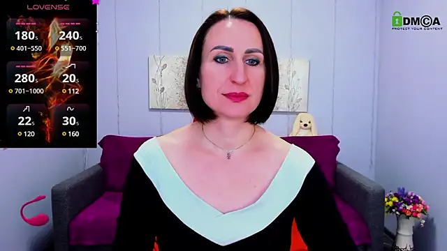 Nia Smithh online show from March 6, 12:41 pm