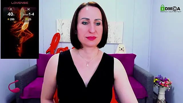 Nia Smithh online show from March 8, 4:50 pm