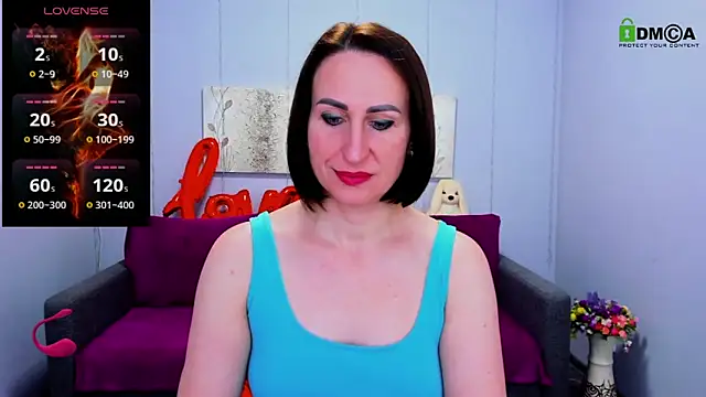 Nia Smithh online show from March 11, 1:23 pm