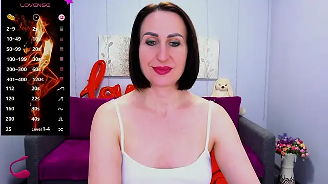 Nia Smithh online show from March 19, 1:07 pm