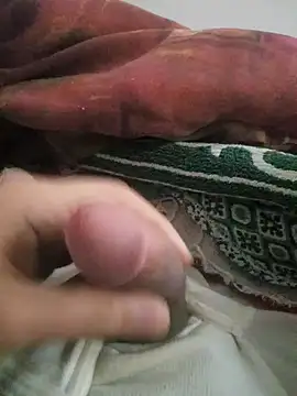 Snapshot of Ummfuss1 chatting on January 21, 1:11 pm Ummfuss1 online show from January 21, 1:11 pm