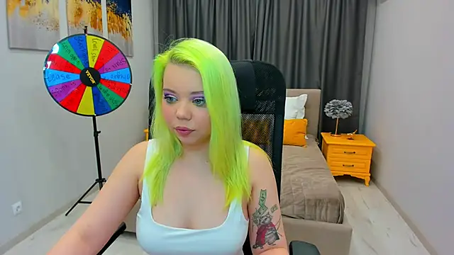 EnergyBunny 1 online show from February 4, 5:12 pm