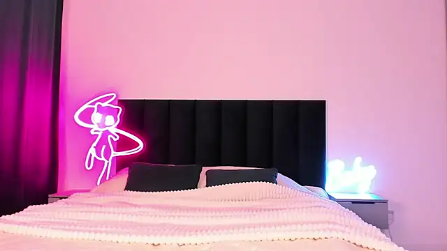 wow lovie online show from February 13, 4:32 am