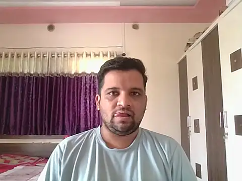 Snapshot of dhruv_love chatting on September 9, 7:41 am dhruv love online show from September 9, 7:41 am