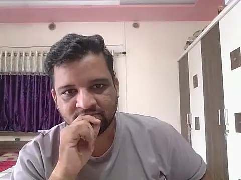 Snapshot of dhruv_love chatting on September 12, 4:56 am dhruv love online show from September 12, 4:56 am