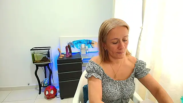 Naty Stone online show from October 16, 9:16 pm