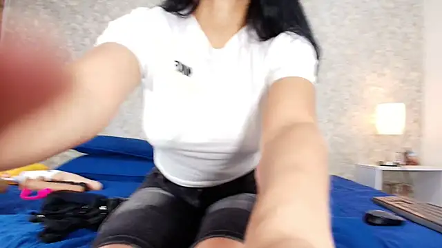 Snapshot of samanta_360 chatting on October 9, 11:52 am samanta 360 online show from October 9, 11:52 am