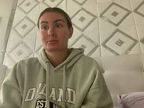 Alyssa rhoades online show from January 26, 8:13 pm