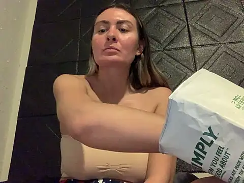 Alyssa rhoades online show from March 1, 4:58 am