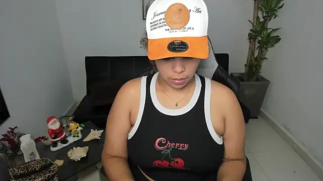 alyssannVhm online show from December 10, 10:47 pm