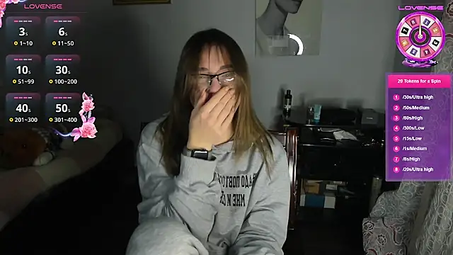 Snapshot of KindKristy chatting on January 22, 5:16 am KindKristy online show from January 22, 5:16 am