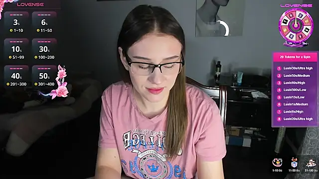 Snapshot of KindKristy chatting on January 23, 5:02 am KindKristy online show from January 23, 5:02 am