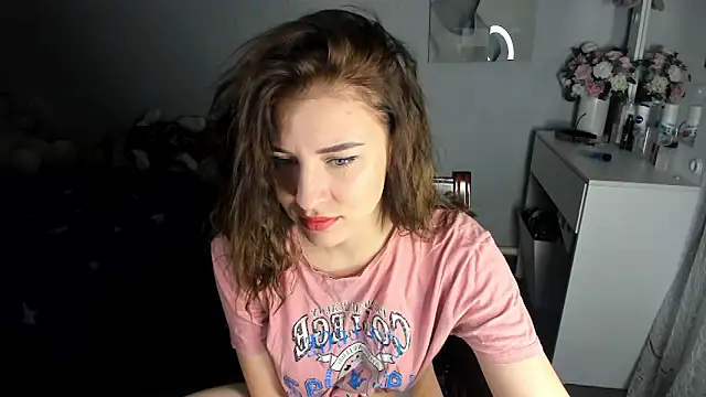 Snapshot of KindKristy chatting on March 17, 8:40 am KindKristy online show from March 17, 8:40 am