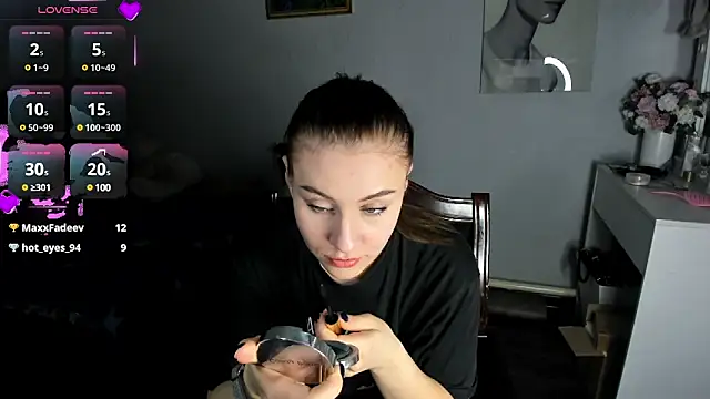 Snapshot of KindKristy chatting on March 20, 11:05 am KindKristy online show from March 20, 11:05 am