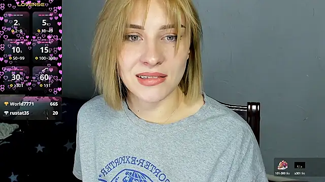 Snapshot of KindKristy chatting on September 13, 5:29 am KindKristy online show from September 13, 5:29 am