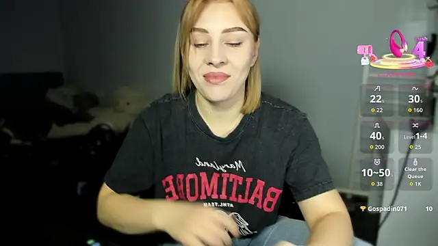 Snapshot of KindKristy chatting on November 27, 5:42 am KindKristy online show from November 27, 5:42 am