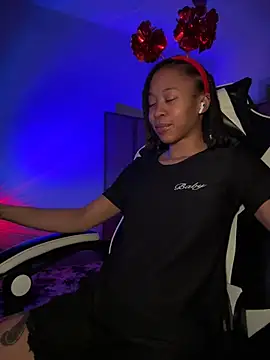 thebrattygoddess online show from February 15, 10:33 am