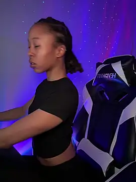 thebrattygoddess online show from March 2, 8:50 pm