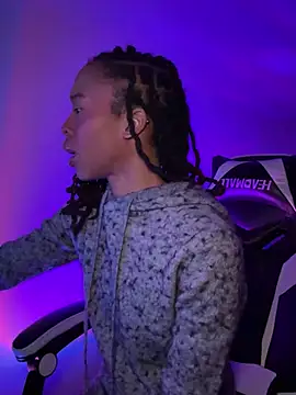 thebrattygoddess online show from March 8, 5:38 am