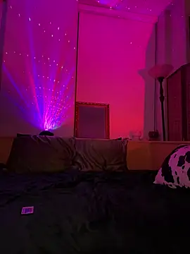 thebrattygoddess online show from March 9, 3:54 am