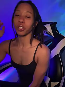 thebrattygoddess online show from March 12, 1:03 am