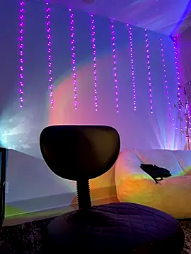 thebrattygoddess online show from October 18, 9:48 pm