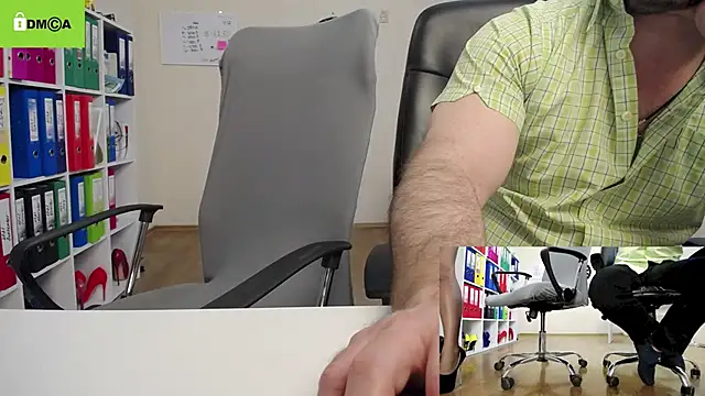 secret-office online show from March 12, 5:57 am