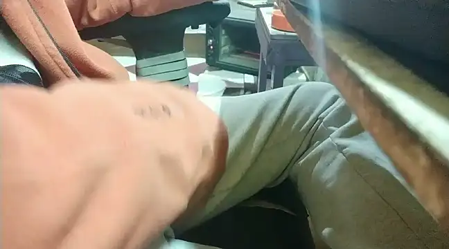 growing20yo online show from December 29, 1:45 am