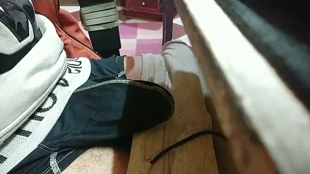 growing20yo online show from February 12, 12:16 am