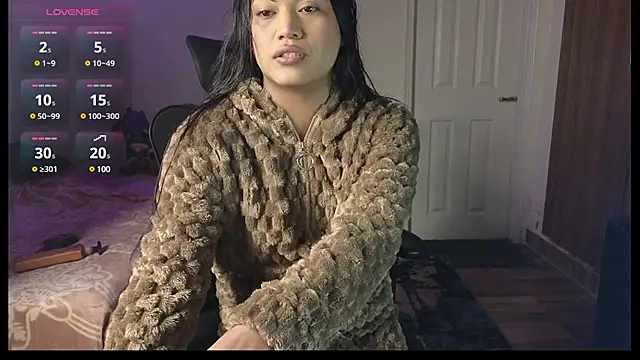 Snapshot of DarlingJenny22 chatting on January 1, 2:52 pm DarlingJenny22 online show from January 1, 2:52 pm