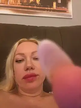 SofiaJoy online show from September 29, 7:30 pm