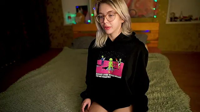 Allison Cuty online show from March 20, 12:19 am