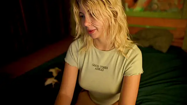 Allison Cuty online show from September 9, 11:37 pm