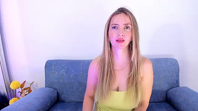 Snapshot of BellaMarieX chatting on December 14, 3:58 pm BellaMarieX online show from December 14, 3:58 pm