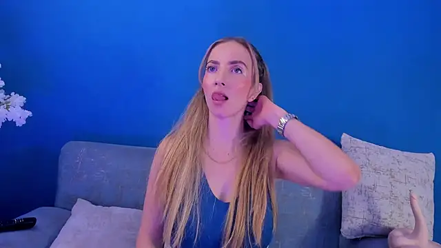 Snapshot of BellaMarieX chatting on November 7, 5:02 pm BellaMarieX online show from November 7, 5:02 pm