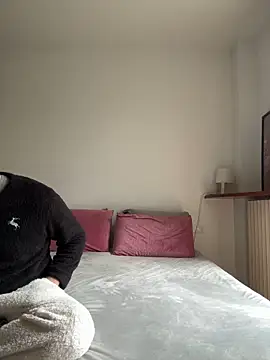 couplepenetration online show from February 19, 10:34 am