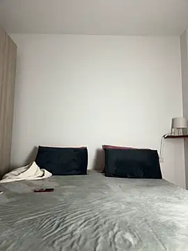 couplepenetration online show from March 22, 9:02 am