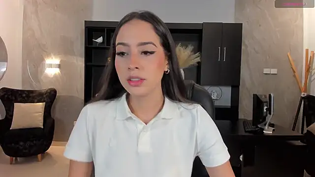 Snapshot of BrennaWalker chatting on January 4, 7:13 pm BrennaWalker online show from January 4, 7:13 pm