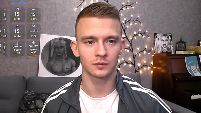 Marvelboy  online show from December 19, 12:01 pm