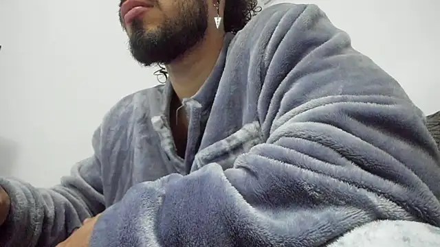 Snapshot of Baky_sexy chatting on February 18, 10:14 pm Baky sexy online show from February 18, 10:14 pm