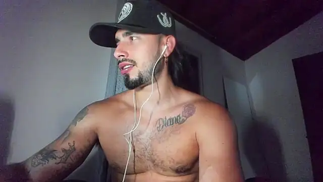 Snapshot of Baky_sexy chatting on October 5, 11:13 pm Baky sexy online show from October 5, 11:13 pm