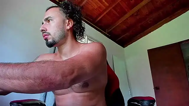 Snapshot of Baky_sexy chatting on October 16, 4:30 pm Baky sexy online show from October 16, 4:30 pm