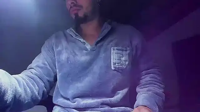 Snapshot of Baky_sexy chatting on November 20, 9:53 am Baky sexy online show from November 20, 9:53 am