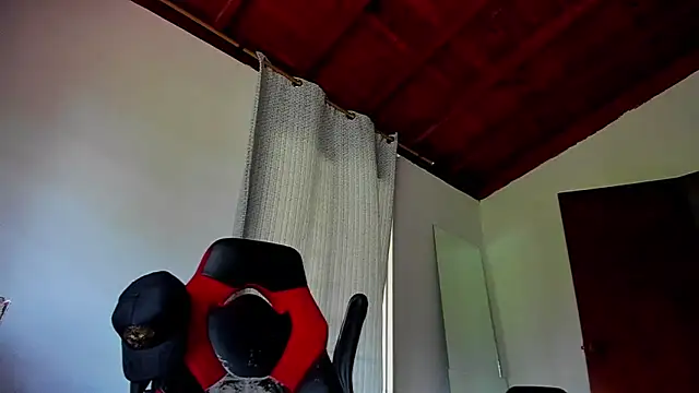 Snapshot of Baky_sexy chatting on December 14, 3:06 pm Baky sexy online show from December 14, 3:06 pm