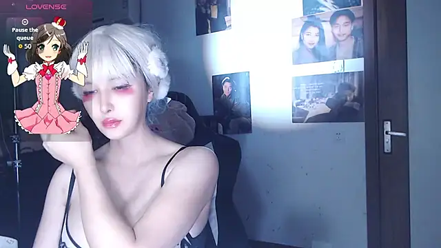 candy cola online show from October 9, 4:43 am