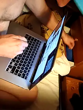 FireFox Feel online show from December 2, 4:09 pm