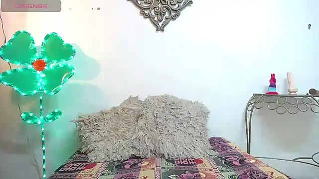 Snapshot of SexyKataShow chatting on November 15, 5:16 am SexyKataShow online show from November 15, 5:16 am