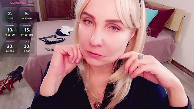  unique cam  online show from January 12, 8:14 am