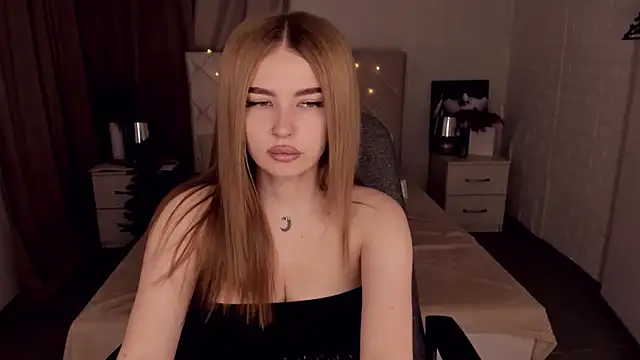 Snapshot of ViolettaLopez chatting on January 9, 2:40 pm ViolettaLopez online show from January 9, 2:40 pm